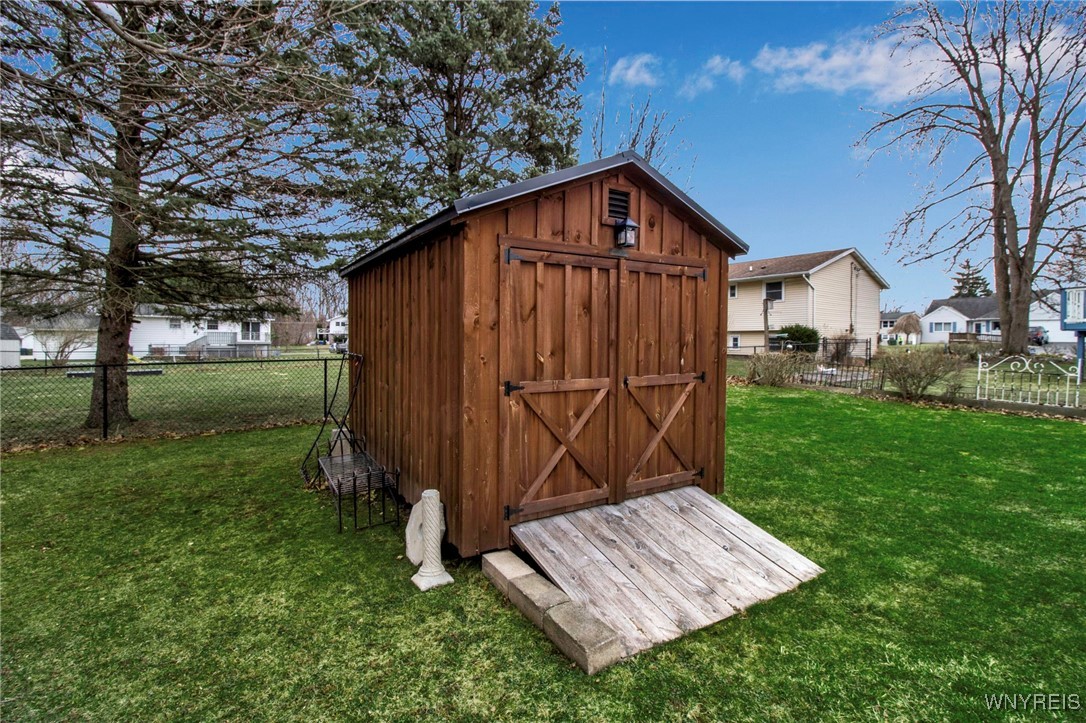 Royalton, New York 14105, United States, 4 Bedrooms Bedrooms, ,2 BathroomsBathrooms,Residential,Active,98891