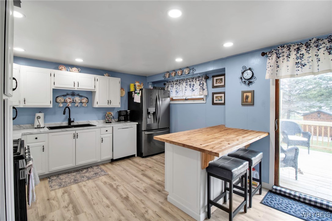 Royalton, New York 14105, United States, 4 Bedrooms Bedrooms, ,2 BathroomsBathrooms,Residential,Active,98891