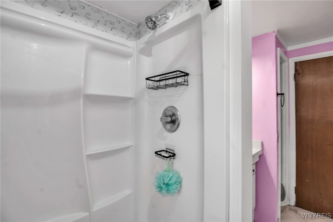 Royalton, New York 14105, United States, 4 Bedrooms Bedrooms, ,2 BathroomsBathrooms,Residential,Active,98891