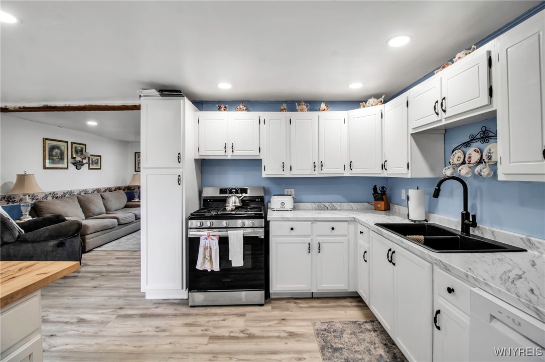 Royalton, New York 14105, United States, 4 Bedrooms Bedrooms, ,2 BathroomsBathrooms,Residential,Active,98891