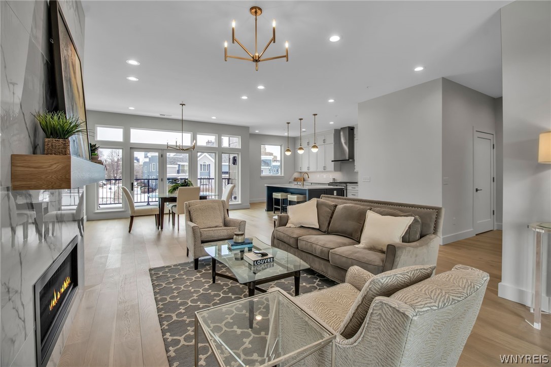 260 Lakefront Boulevard