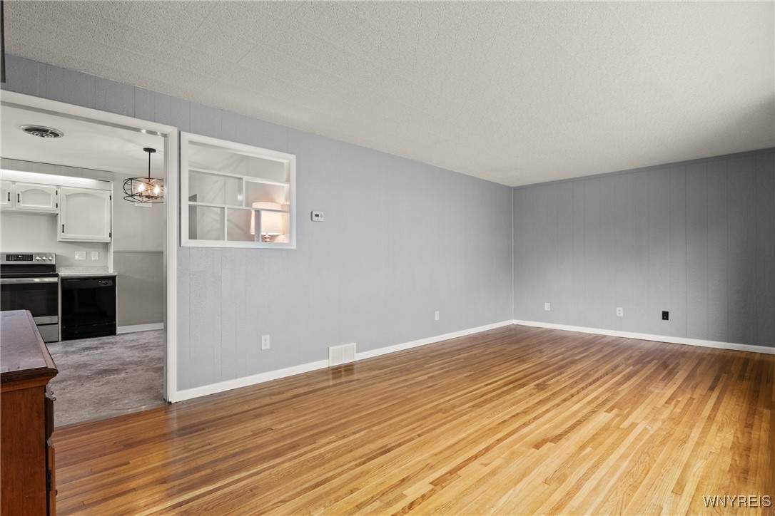 193 Dunlop Avenue, Tonawanda, New York image 6
