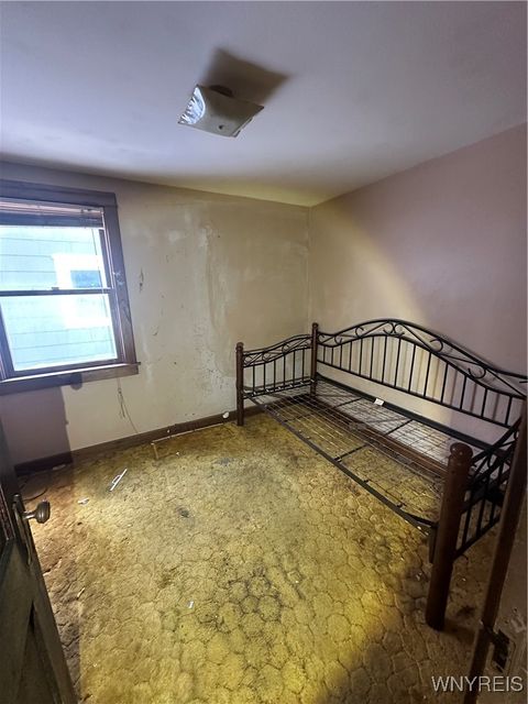 Tiny photo for 229 Sprenger Avenue, Buffalo, NY 14211 (MLS # B1660178)