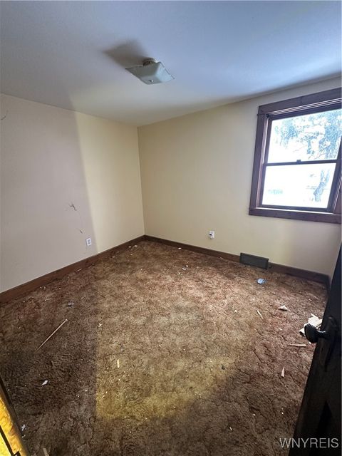 Tiny photo for 229 Sprenger Avenue, Buffalo, NY 14211 (MLS # B1660178)