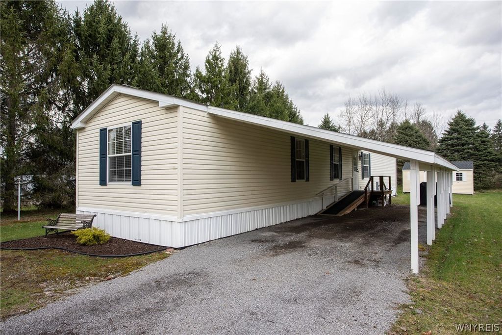Photo of 113 Green Valley Estates St N, Great Valley, NY 14741 (MLS # B1674552)