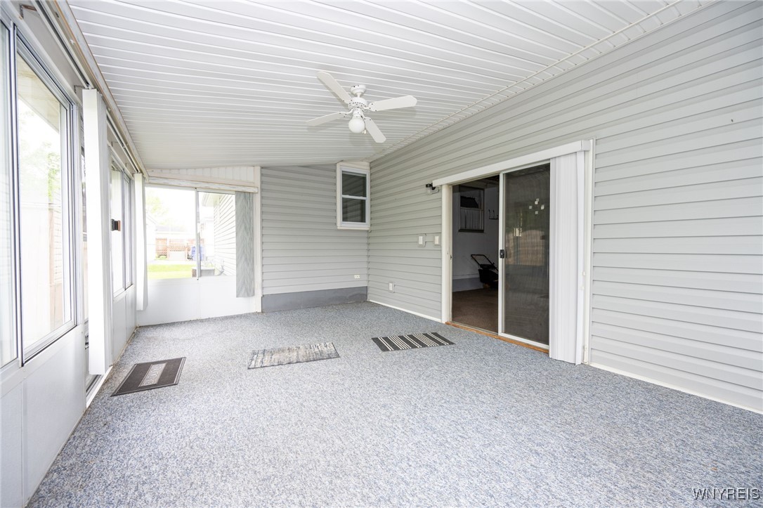 4219 Robin Lane, Hamburg, New York image 32
