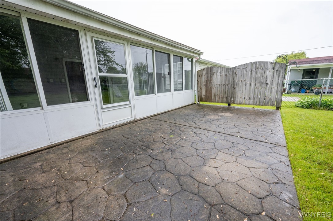 4219 Robin Lane, Hamburg, New York image 33