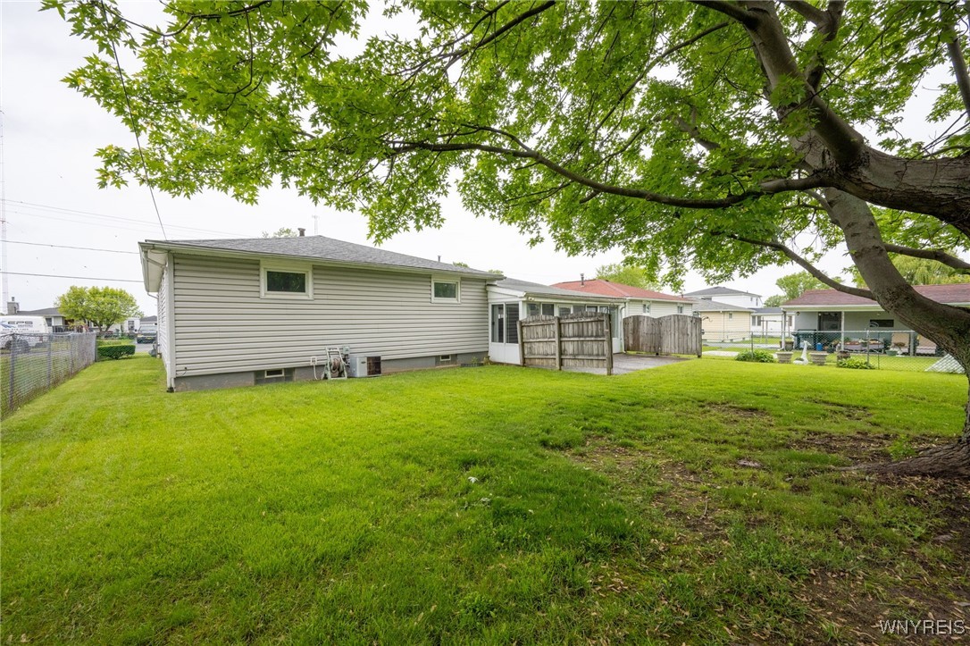 4219 Robin Lane, Hamburg, New York image 38