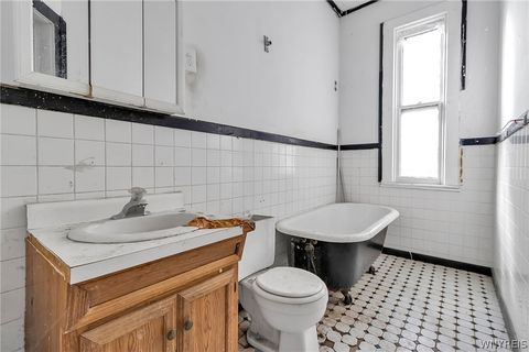 Tiny photo for 162 Normal Avenue, Buffalo, NY 14213 (MLS # B1690321)
