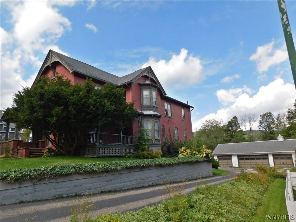 85 W Main Street
