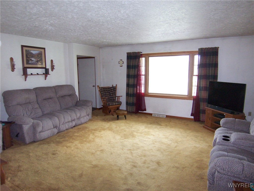 6440 Main Road, Stafford, New York image 11