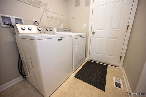 Tiny photo for 4 Denton Drive, Lancaster, NY 14086 (MLS # B1655684)