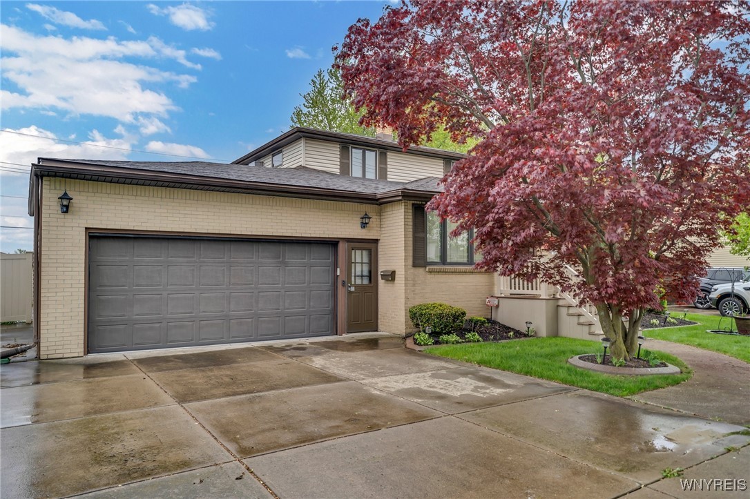 205 Claudette Court, Cheektowaga, New York image 2