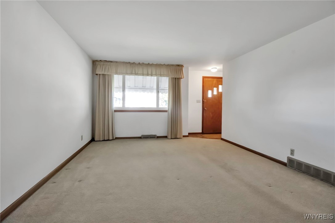 43 Randy Way, Cheektowaga, New York image 14