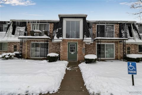 90 Foxberry Drive A Getzville NY 14068