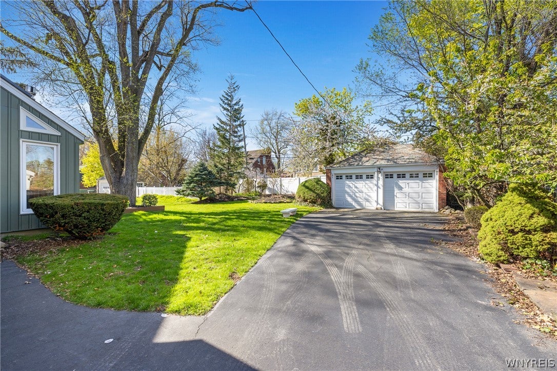 178 Deerhurst Park Boulevard
