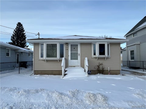 Homes For Sale - 138 Cleveland Avenue<br/> Lackawanna, NY 14218