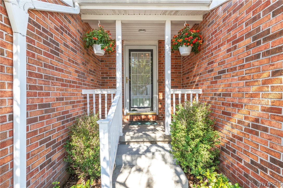 102 Forest Edge Drive