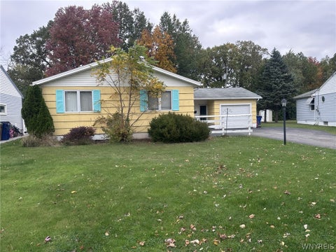 Photo of 237 Coronation Drive, Amherst, NY 14226 (MLS # B1721866)