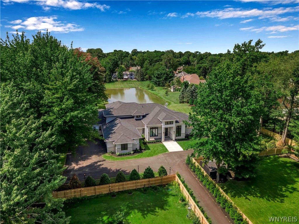 200 Paradise Road
