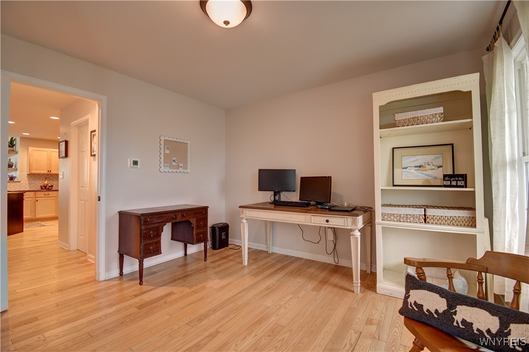 4580 Carlyes Court, Hamburg, New York image 13