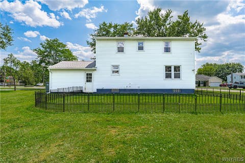 Tiny photo for 2981 Pearce Road, Wheatfield, NY 14120 (MLS # B1708199)