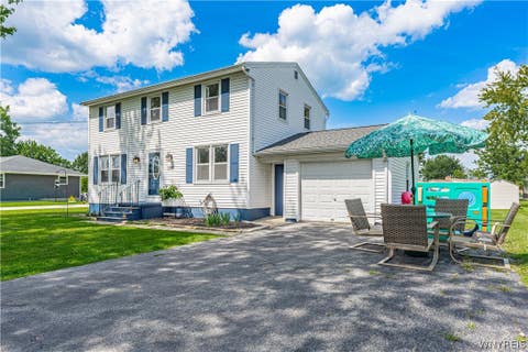 Tiny photo for 2981 Pearce Road, Wheatfield, NY 14120 (MLS # B1708199)