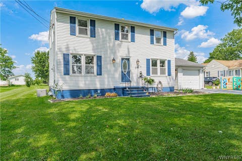 Photo of 2981 Pearce Road, Wheatfield, NY 14120 (MLS # B1708199)