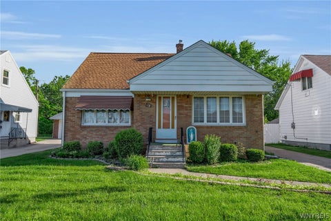 Homes For Sale - 138 Mcnaughton Avenue<br/> Cheektowaga, NY 14225