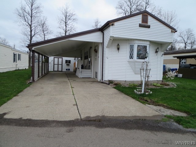 74 Waterview Parkway, Hamburg, New York image 1