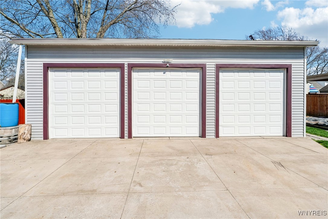 433 80th Street, Niagara Falls, New York image 3