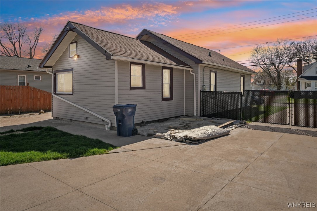 433 80th Street, Niagara Falls, New York image 8