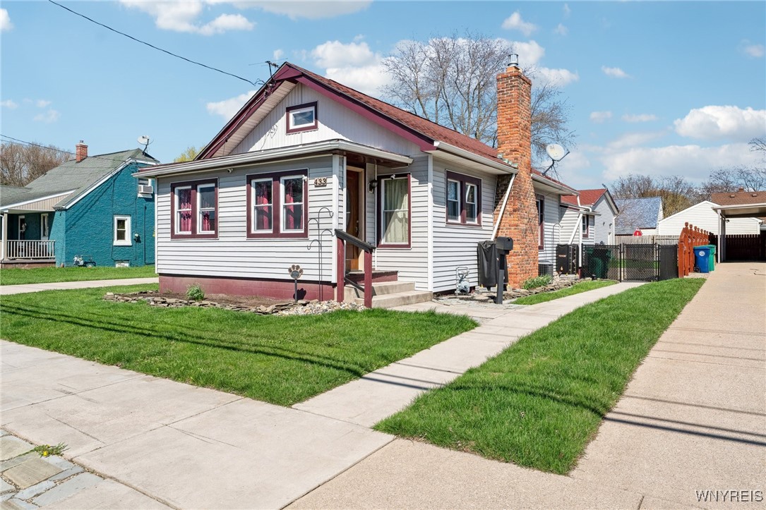 433 80th Street, Niagara Falls, New York image 2