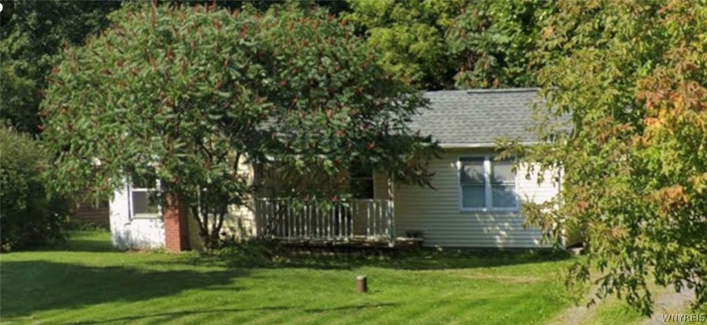 Photo of 772 Quaker Road, Aurora, NY 14052 (MLS # B1673894)