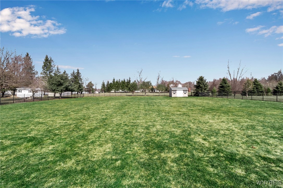 90 Graystone Lane, Orchard Park, New York image 49