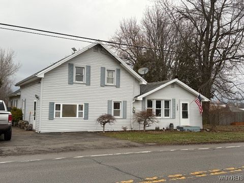 Photo of 16647 State Route 31, Murray, NY 14470 (MLS # B1658208)