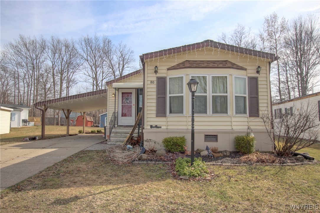 80 S Eaglecrest Drive, Hamburg, New York image 2