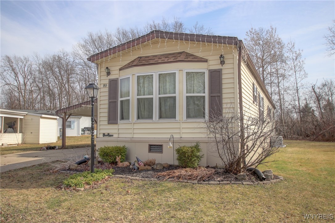 80 S Eaglecrest Drive, Hamburg, New York image 1