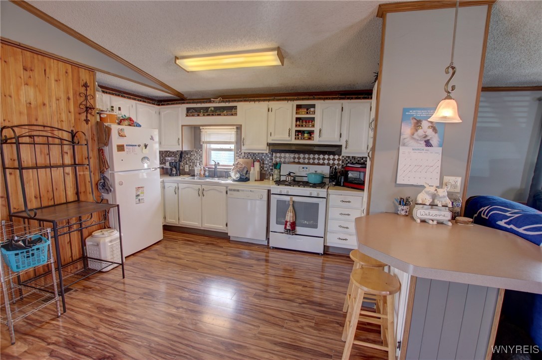 80 S Eaglecrest Drive, Hamburg, New York image 8