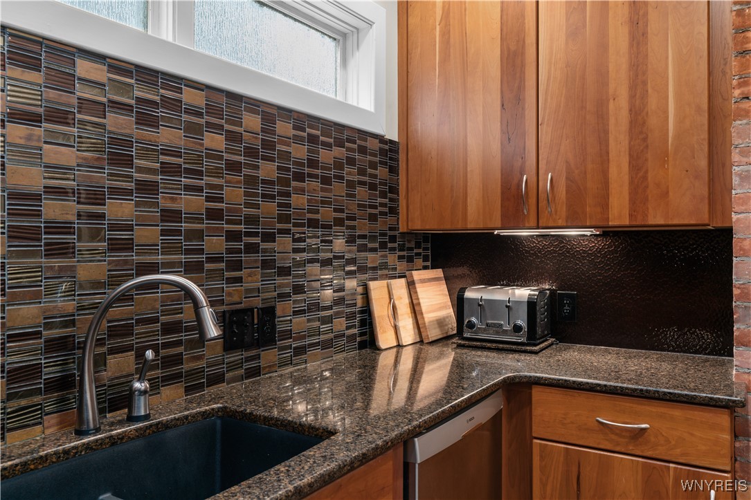 485 Norwood Avenue, Buffalo, New York image 23