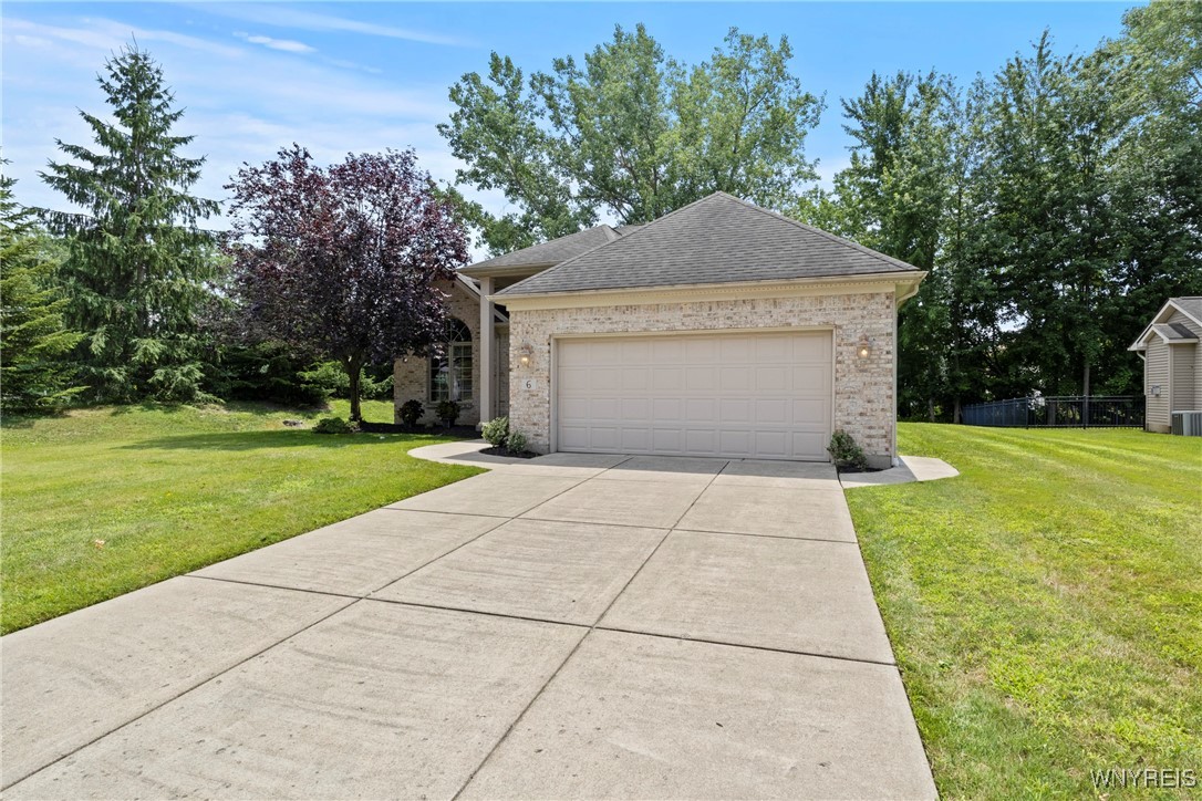 6 Fair Woods Drive