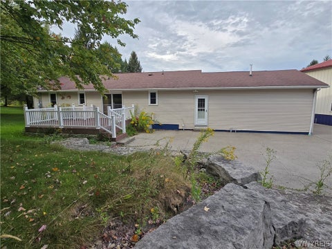 Tiny photo for 6190 Cole Road, Orchard Park, NY 14127 (MLS # B1715405)