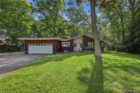 Homes For Sale - 5039 Bronson Drive<br/> Lewiston, NY 14092