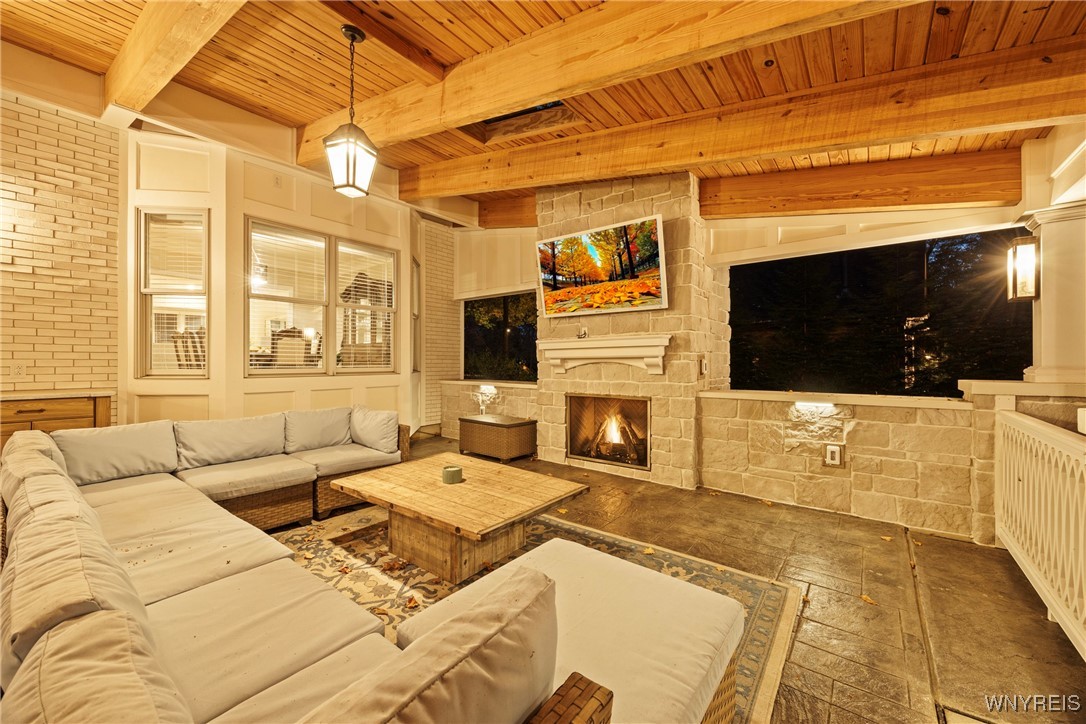 4990 Sandstone Court