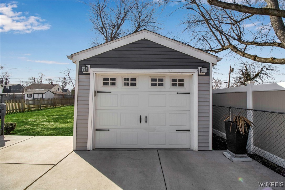 8 Vernon Drive, Cheektowaga, New York image 12
