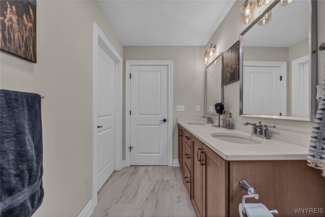 1076 Townline Rd, Lancaster, New York image 30