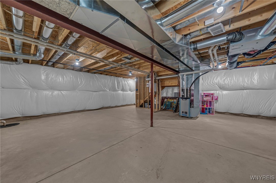 1076 Townline Rd, Lancaster, New York image 39