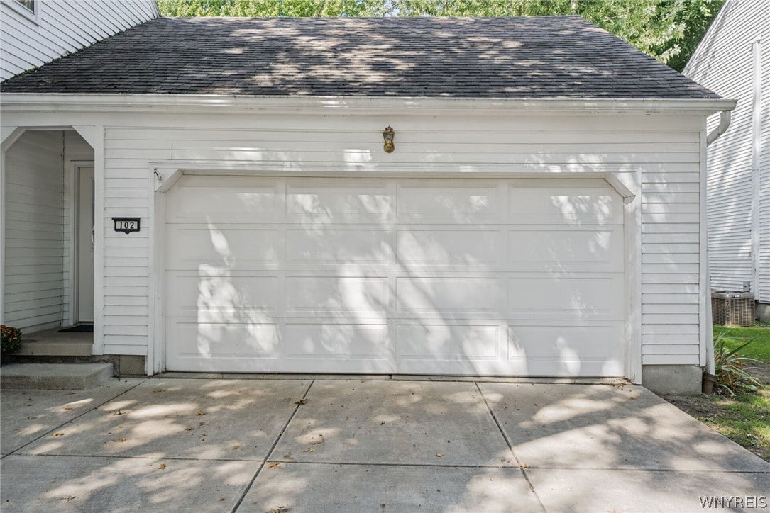 102 Carriage Circle