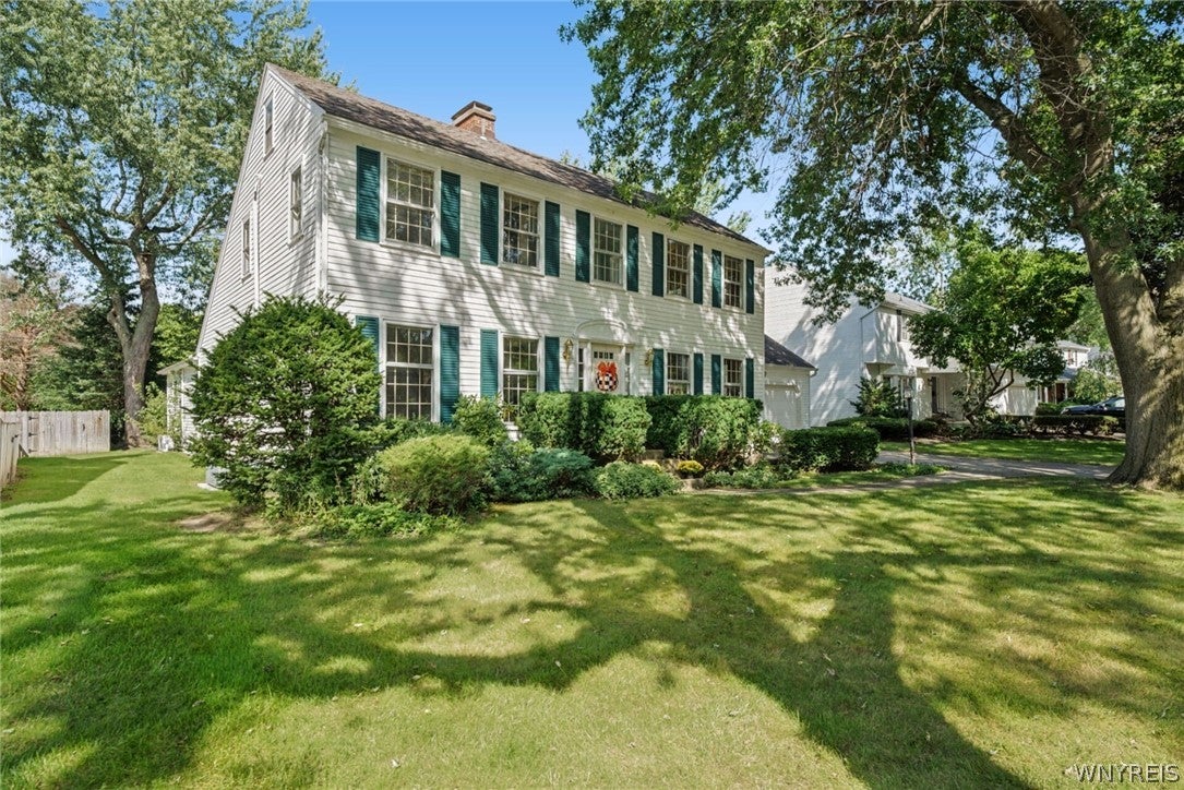 102 Carriage Circle