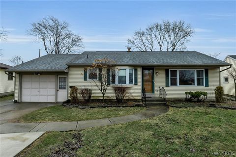 Photo of 27 Castle Court, Amherst, NY 14226 (MLS # B1665725)